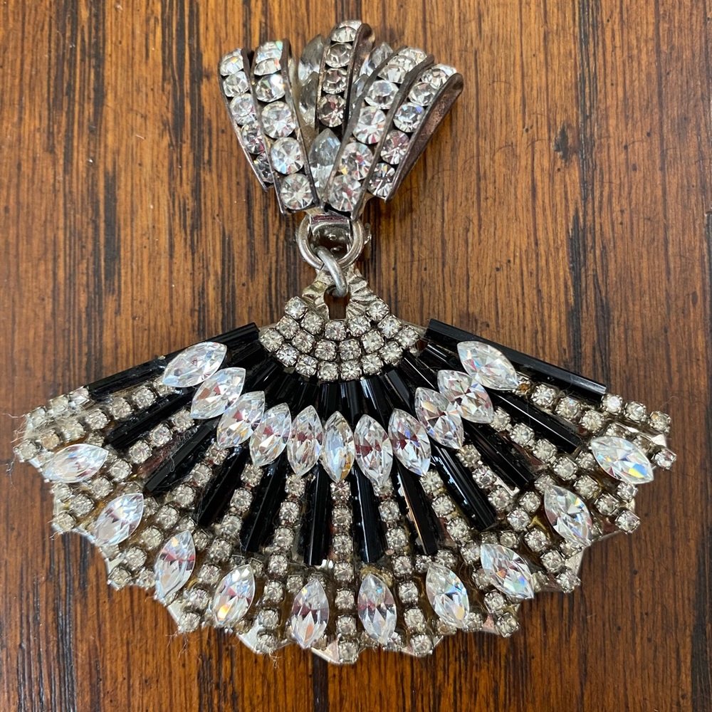 SIMONE EDOUARD Earrings: Large Fan Dangle Swing Earrings in Black/ Rhinestone